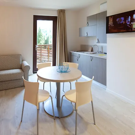 렌노 아파트호텔 2*