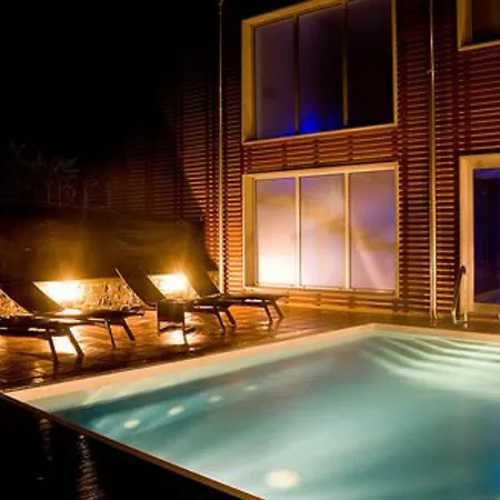 렌노 아파트호텔 2*