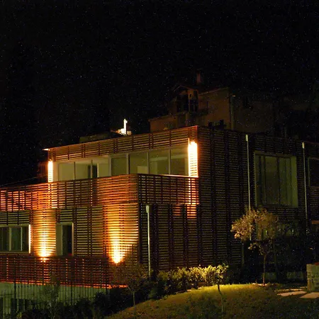 렌노 아파트호텔 레노