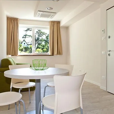 Residence Lenno 2* לנו