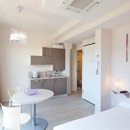 Residence Lenno Aparthotel